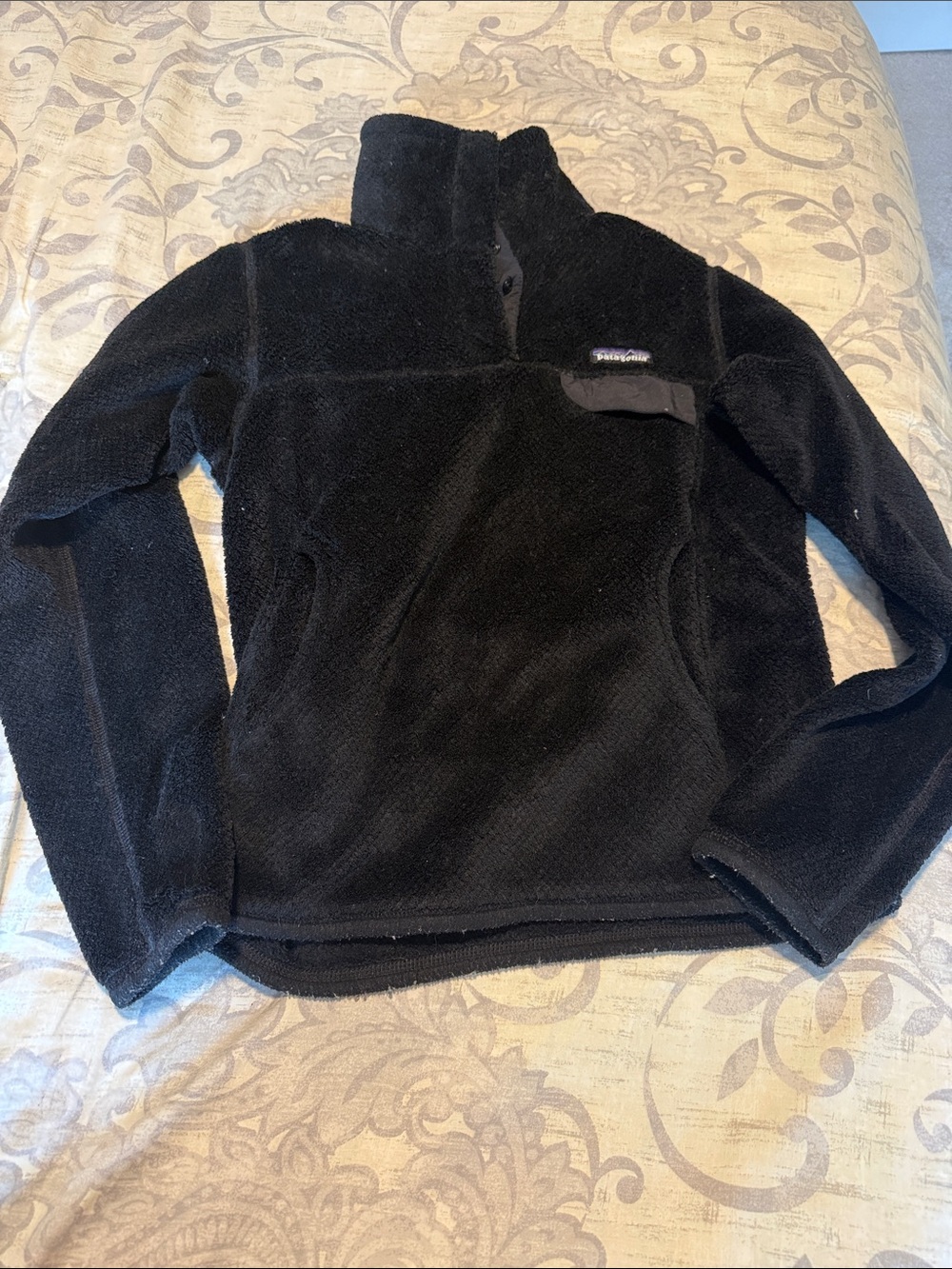 Patagonia Black Fleece Half-Zip Pullover